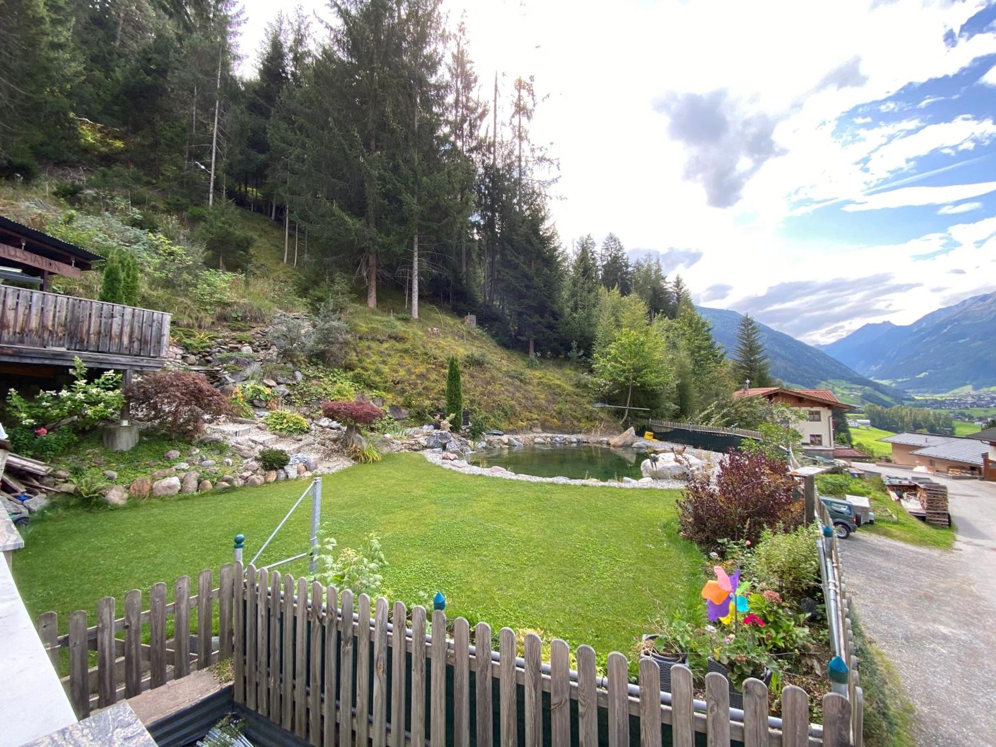Ferien Haus - Ferienwohnung Lorena Neustift im Stubaital Exterior foto